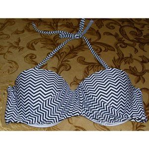 Bikini Top Xhilaration Cheveron Print Padded Underwire Bra Halter Style Size M